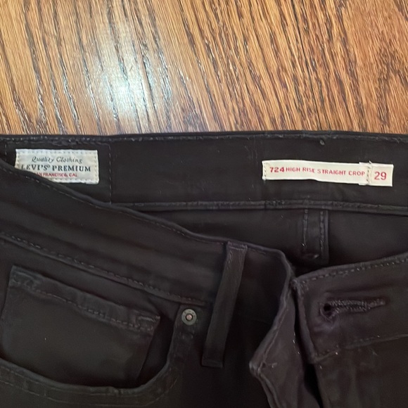 Levi’s 724 High Rise Straight Crop - Picture 3 of 10